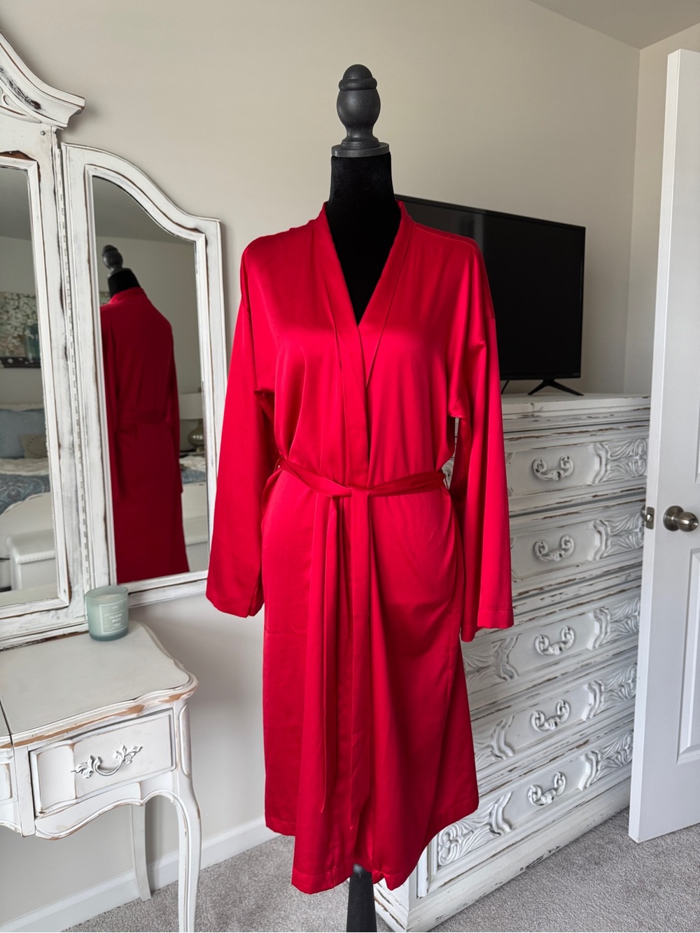Victoria's Secret Red Satin Kimono Robe with Belt